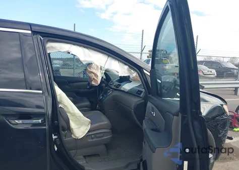 2016 Honda Odyssey Touring/Touring Elite from USA, damaged, VIN 5FNRL5H99GB056030